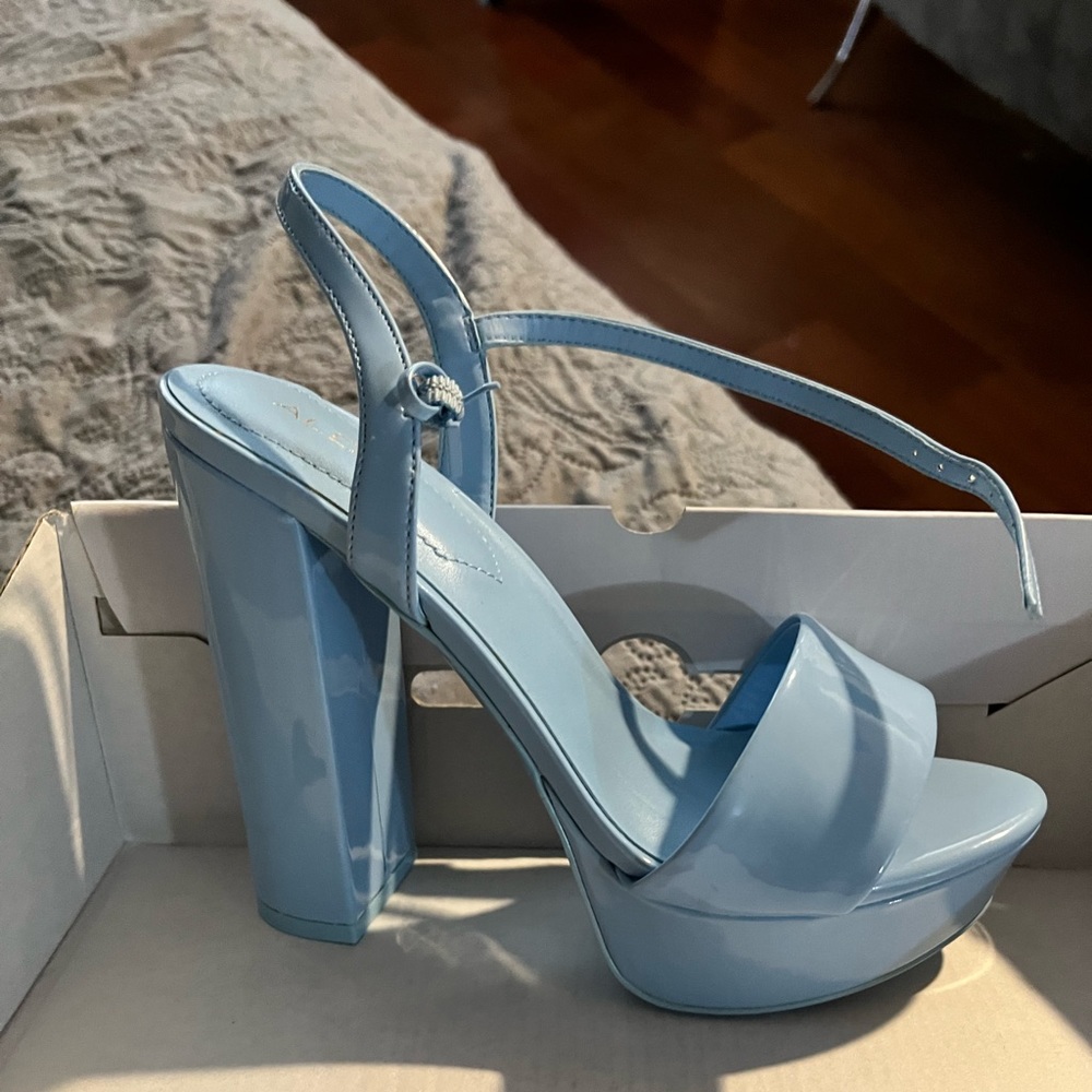 Aldo Kandie Platform Sandals
